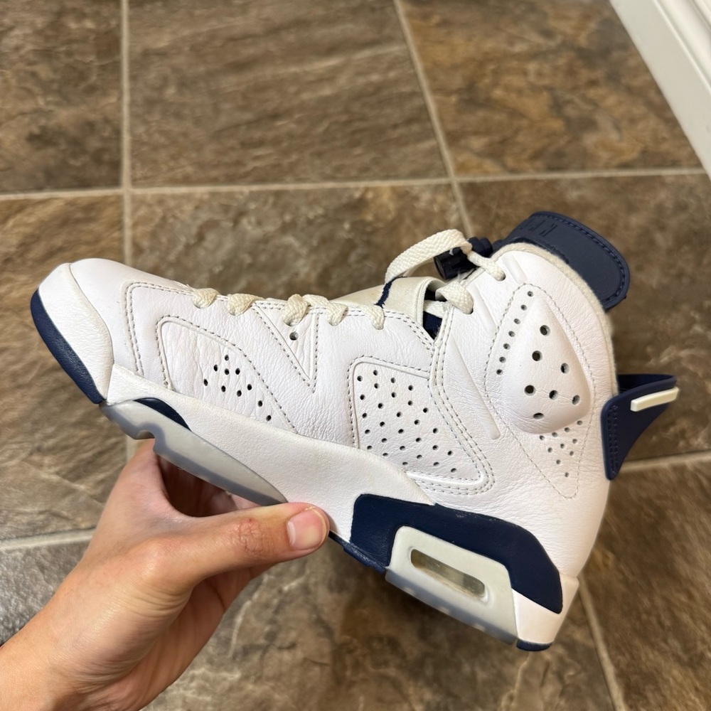 Air Jordan 6 Retro GS White Midnight Navy 4.5 Women - Picture 9 of 12